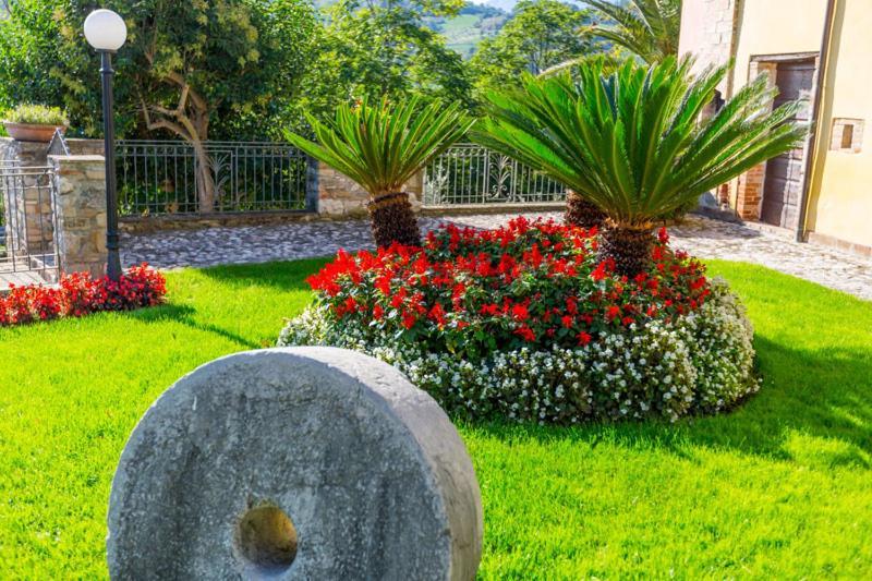 Hotel Corte Dei Tini تيرامو المظهر الخارجي الصورة