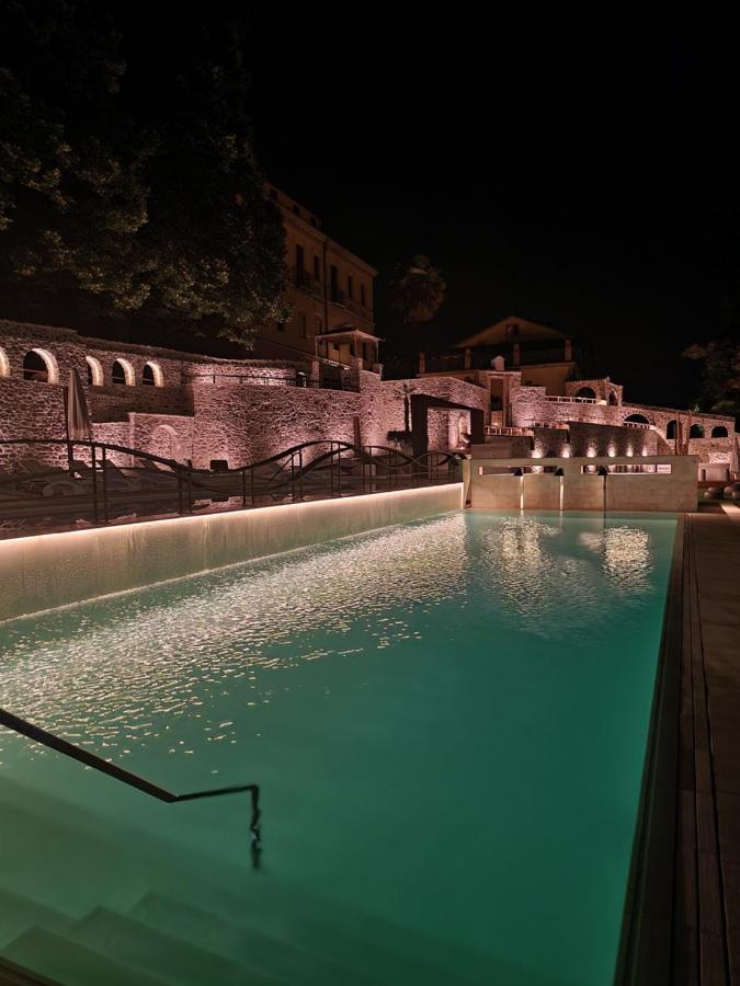 Hotel Corte Dei Tini تيرامو المظهر الخارجي الصورة