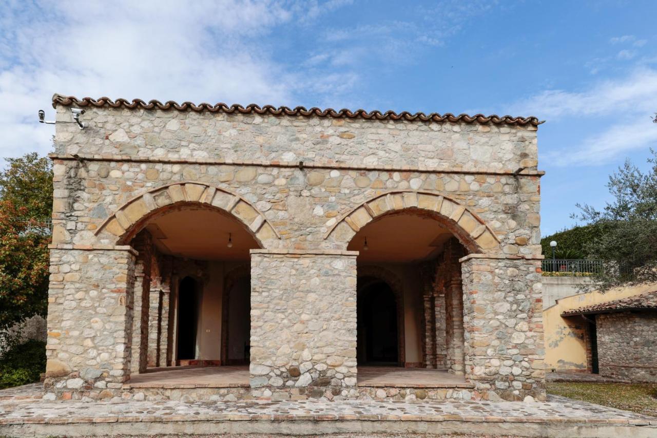 Hotel Corte Dei Tini تيرامو المظهر الخارجي الصورة