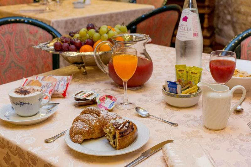 Hotel Corte Dei Tini تيرامو المظهر الخارجي الصورة