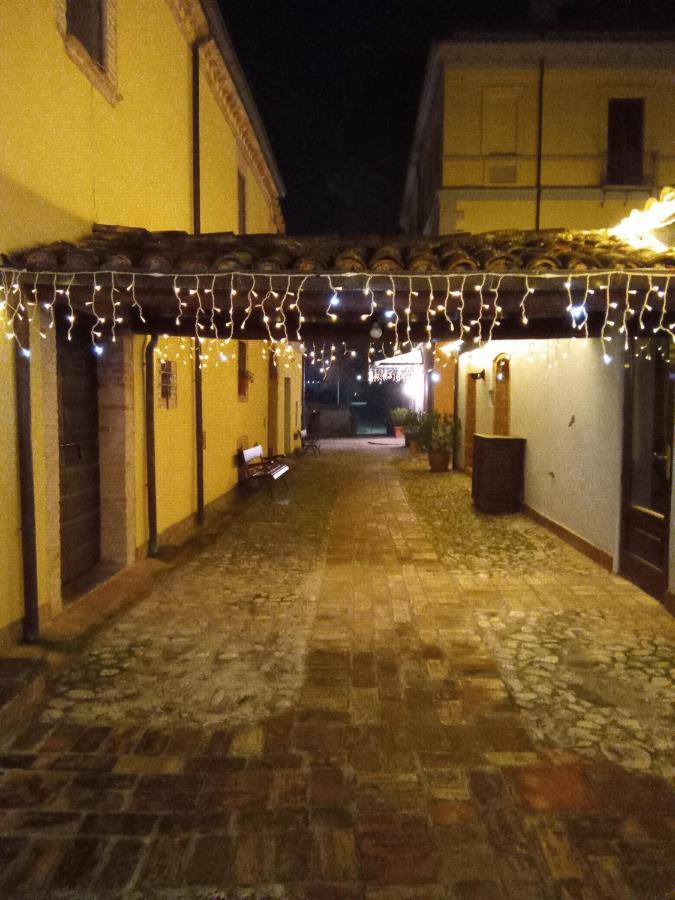 Hotel Corte Dei Tini تيرامو المظهر الخارجي الصورة